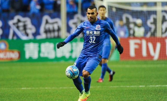 最终全场比赛结束，瓦伦西亚1-1巴塞罗那。
